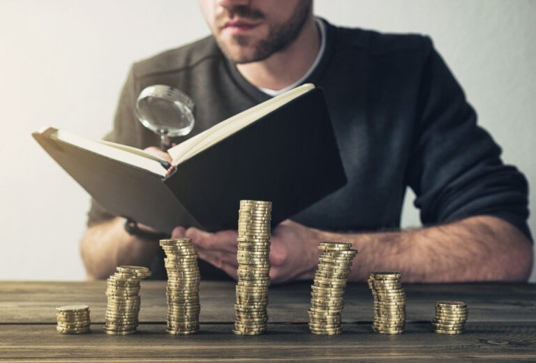 ¿Cómo Podemos Evitar El Abuso Del Poder En La Economía?