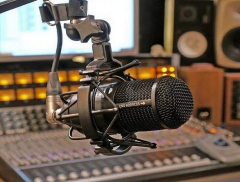 ¿Cómo Se Puede Mejorar El Liderazgo En La Radio?